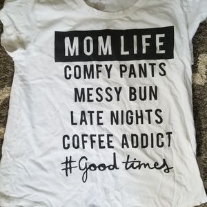 Mom life Tee